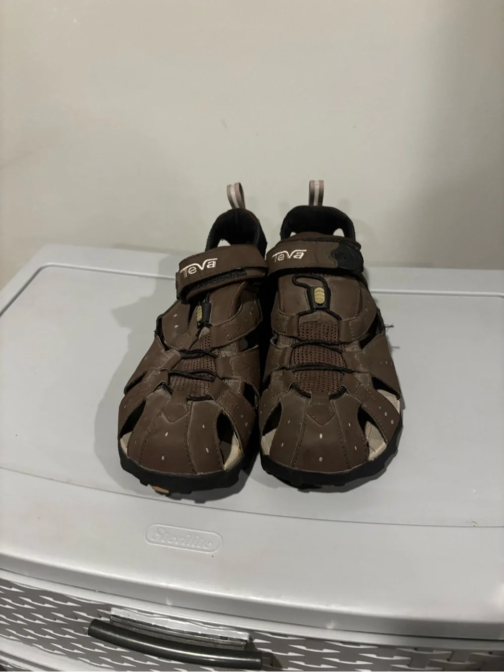 Teva Men's Brown and Black Outdoor Sport Sandals size 8